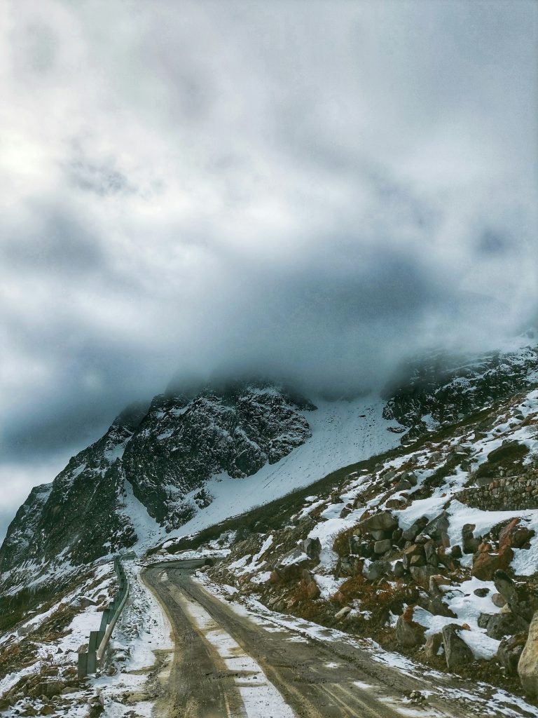 apurba-nag-GGybiJaB41s-unsplash